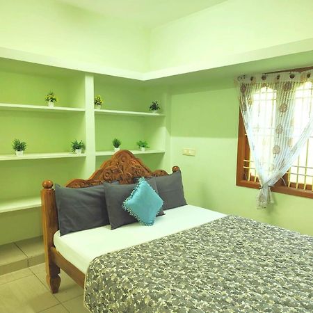 Shivam Eden Beach Homestay Пудучеррі Екстер'єр фото